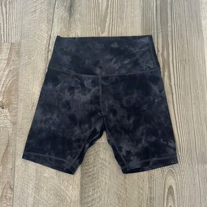 Lululemon align 8 inch shorts